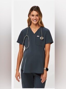 Figs Octavia Maternity V-Neck Scrub Top in Dark Harbor